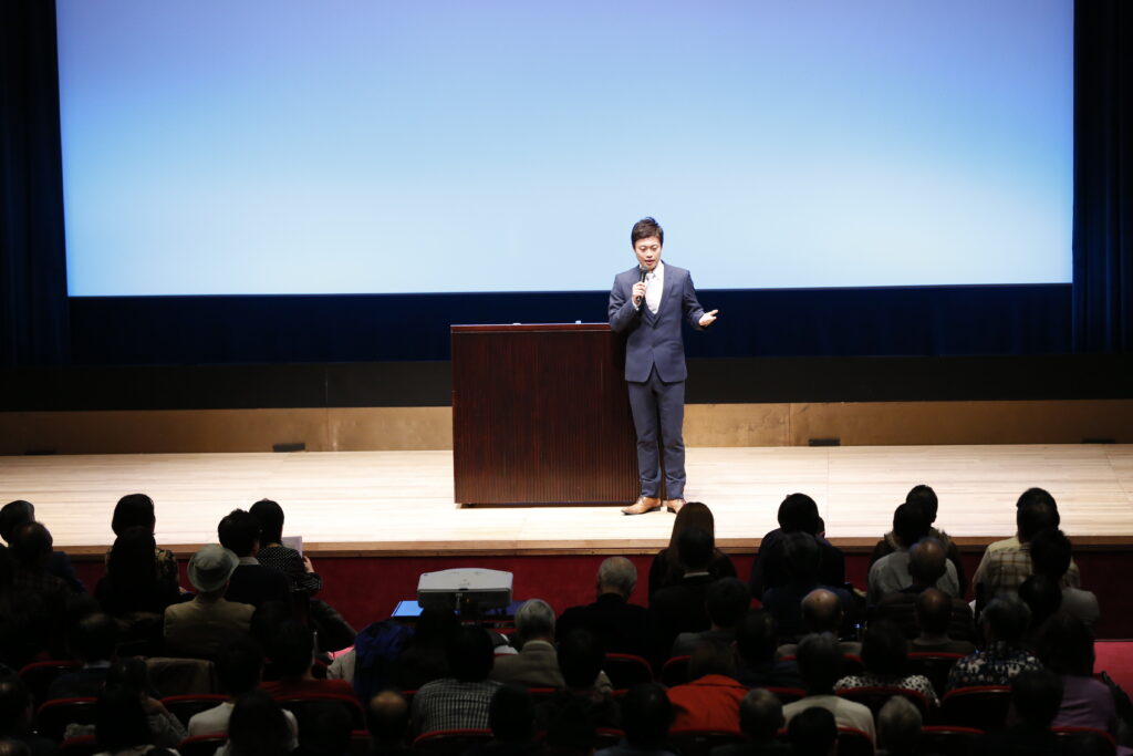 高橋慶行氏