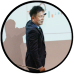 新里竜一氏